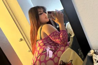 4'6 CURVY LATINA PLAYMATE 💋💗 - Image 5