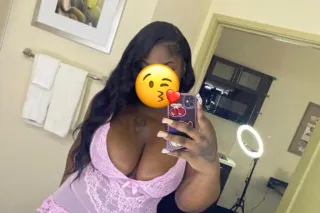 Outcalls Available 💦 - 26 - Image 4