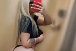 sexy lexi Italian head doctor - Image 8