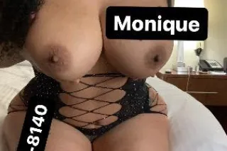 SEXY BIG BOOTY LATINA AVAILABL... - Image 4