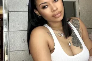 It it aint foreign then its boring 😍🤪🥳🤪😍😍😍 - Image 1
