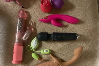 Over 40 and experienced!! my specialties are my BB BJ's what skills that I have you doing a double take!! I offer with most girls dont dare BBCIP and much more!!! Safe Discrete, and can verify. - Image 11