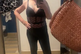 Over 40 and experienced!! my specialties are my BB BJ's what skills that I have you doing a double take!! I offer with most girls dont dare BBCIP and much more!!! Safe Discrete, and can verify. - Image 9