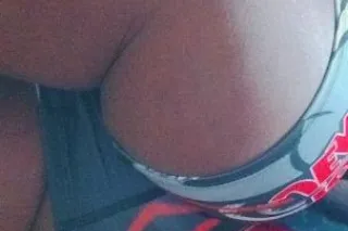 Slimm thick petite 😍Big Booty ... - Image 1