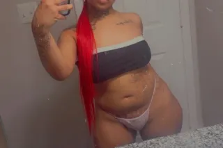YOUNG SEXY PHAT ASS 😍LIGHTSKIN... - Image 1