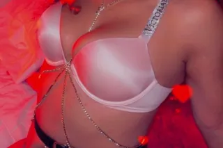 AVAILABLE RIGHT NOW💖INCALL SPECIAL📍(DOWNTOWN RENO) 25$ OFF QV'S UNTIL 12:00AM‼ - Image 2