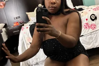 Cum play with me papi😩🍒💦IN/OUT... - Image 4