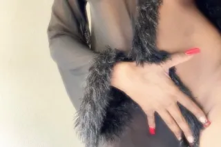 Qv special 🥰🥰 Brownskin Ebony ... - Image 1