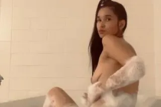 Girl next door waiting to get soaked😋💋 - Image 3