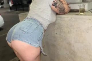 bunni here for the weekend - 2... - Image 2