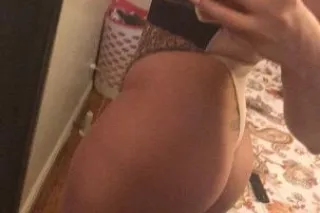 🔥party girl dont miss out come... - Image 2