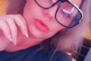 👯♀👯♀❎DRAMA❎LAWS❎ OVERWHELMING PRICES❎ SHYNESS ❎RUDE BEHAVIOR 💄💍👑2 SMOKIN HOTT. THROAT GOAT 👠📯 DOUBLE ⏩⏩ THE FUN 👯♀ - Image 11