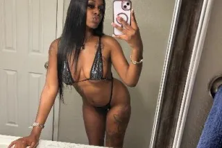 YOUR FAV BADDIE IS IN TOWN 🧚🏿🐱... - Image 4