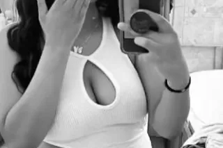 here for a couple days daddy😘 ... - Image 1