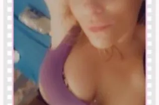 It's your girl Nicole - Image 2