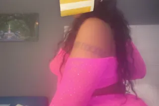 LET MOMMYY 😘🌊🥺QUENCH THAT THIR... - Image 1