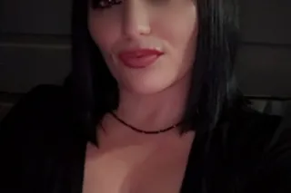 ShortGirlsDoItBetter- out call... - Image 3