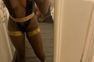 hey daddy im looking to have s... - Image 1