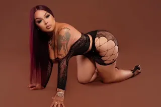Beautiful Brazilian Bianca Visiting - Image 9