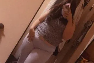 Hot Milf - 25 - Image 1