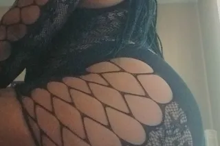 Good wet tight pussy and fire ... - Image 2