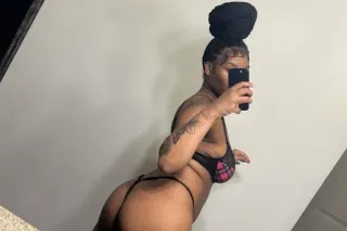 Ebony super freak💦💦Specialz Sp... - Image 2