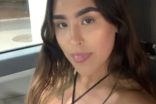 Sexy and Sweet 🍓 5"4 Petite an... - Image 3