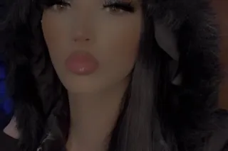 Pretty face 💸 - Image 10