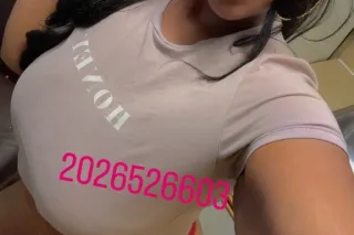 🌹BUSTY Belizean Mami 🇧🇿WET HOT... - Image 1