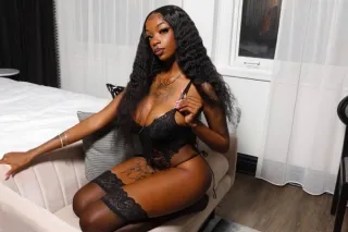 5'11 busty stallion ❣ - Image 6