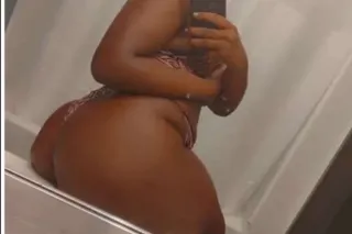 NEW IN TOWN ! HMU DADDY AVAILA... - Image 3