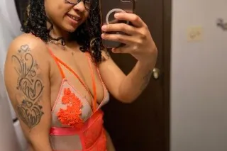 Im Available😚🧚🏽 - Image 5