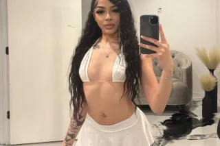 SWEET & PETITE 😍🍭 LEAVING TOWN... - Image 2