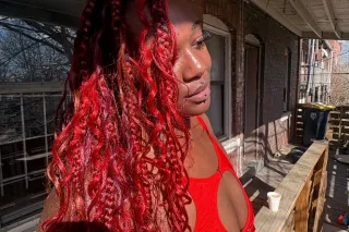 HAPPY MONDAY! COME AND START YOUR WEEK OFF RIGHT 🥰💦🍯 - Image 1