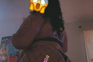 🤫Ya Fav Sneaky Link💓 - Image 1