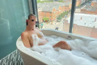 Well-reviewed, sexy, blonde, MILF! 100% REAL! No deposit required. Pre-booking Cheyenne for 2/27 and 2/28! - Image 5