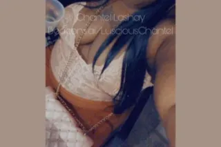 Luscious Ebony BBW 💦👅 - Image 1