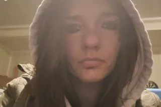 Tatted girl looking for fun - Image 6
