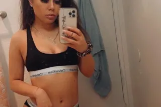 Sweet, Petite Latina Spinner - Image 5