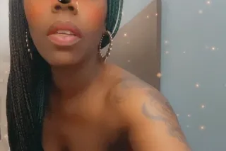 IM BACK...BIGG JUICY JIGGLY EB... - Image 4