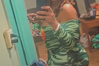 HAVENT ATE DICK HELP ME FUCK T... - Image 4