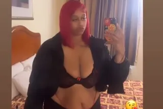 5 ⭐⭐⭐⭐ SQUIRTER 💦BBW 🤤🐱 Throat Goat😋 - Image 1