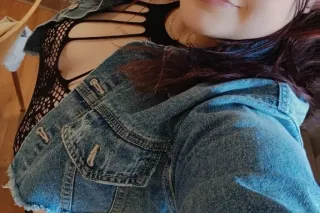 ♡♡THICK ASSS ,WETT PUSSY.....L... - Image 1