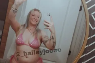 QV special😈😛🩷new number - 27 - Image 3