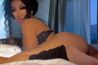 SuPeR SoAkEr dont miss the tig... - Image 4