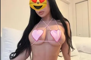 Hey papi, available new girl😋 ... - Image 1