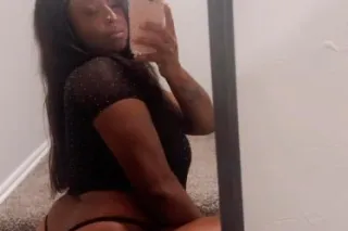 sexxy 😍 wet 💦 wild 😜 - Image 1