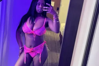 Cum See Me💦💦💦 Sexyy Chocolate ... - Image 1