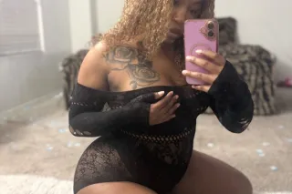 Classy beauty ✨ Private sessions available in IE, OC & SFV - Image 1