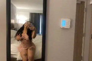 ALEXISALEXIS 💕🥂Look No Further... - Image 2